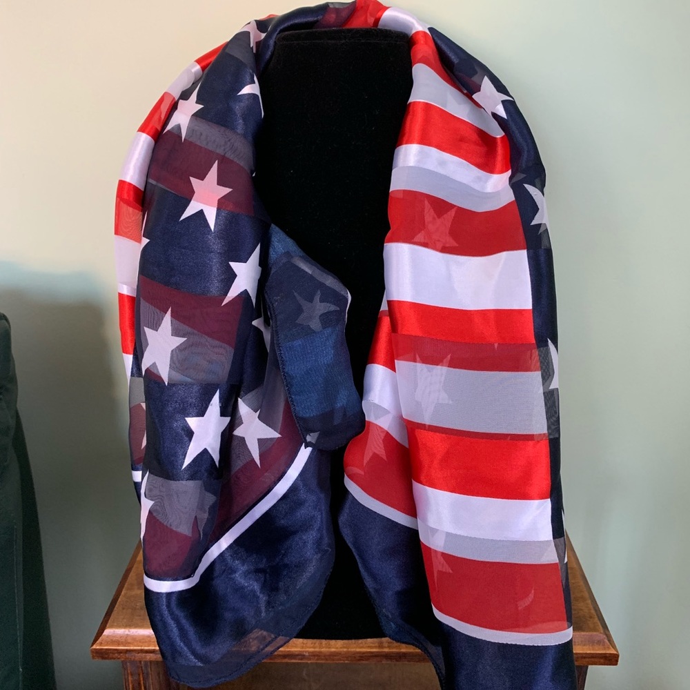 Beautiful American Flag Scarf 🇺🇸